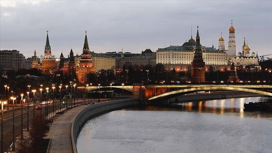 Kremlin, Rusya’yı ziyaret edecek Brezilya Devlet Başkanı ve ekibinden 5 PCR testi istedi