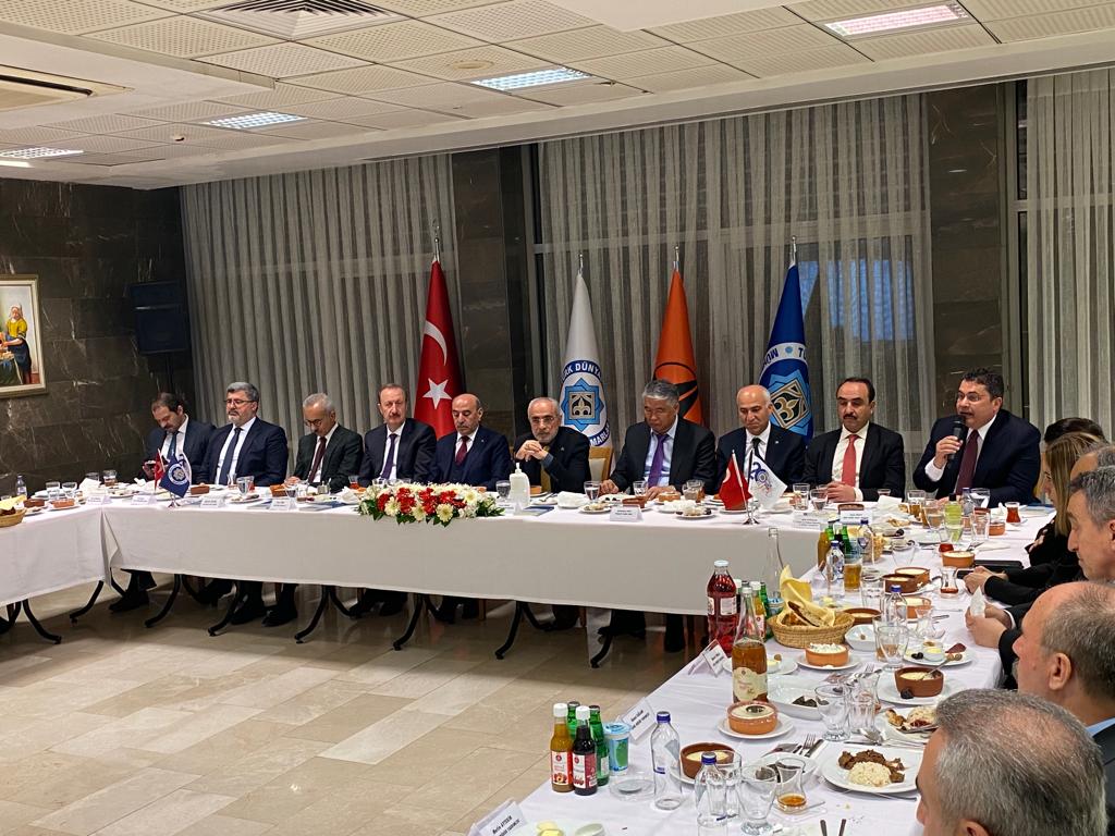 Profesör Ruhi Ersoy  iftar programına katıldı…