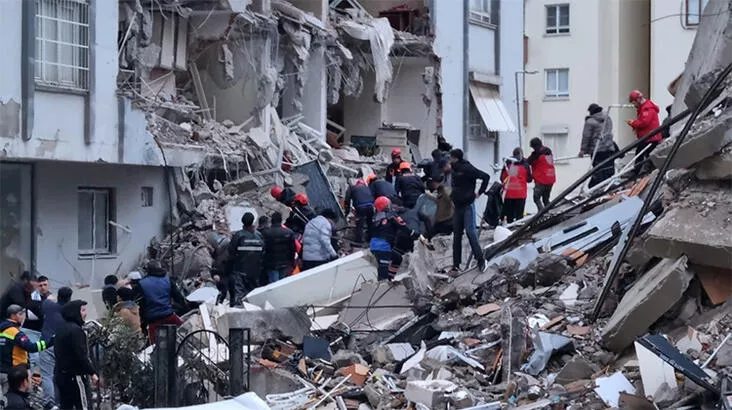 Türkiye’de iki deprem daha  – bu kez 7.7 büyüklüğünde