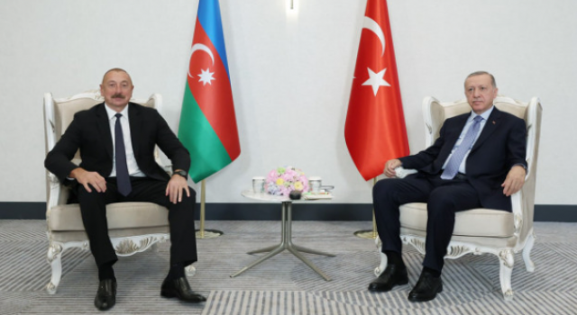 Cumhurbaşkanı Erdoğan, mevkidaşı Aliyev’le görüştü
