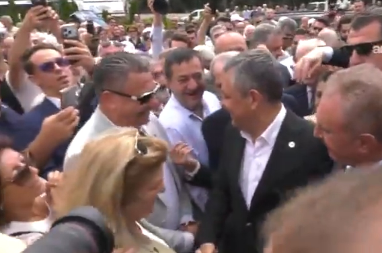 KARAMÜRSEL’DE GÖRÜNENİN ARDINDAKİ SİYASET