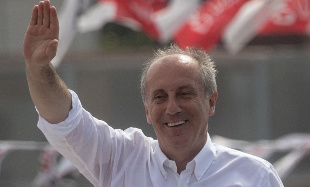 CHP’DE GENEL BAŞKANLIK YARIŞI KIZIŞIYOR: MUHARREM İNCE İSMİ YENİDEN GÜNDEMDE!