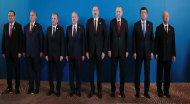 Türk dünyasının dini liderleri Bakü’de bir arada!